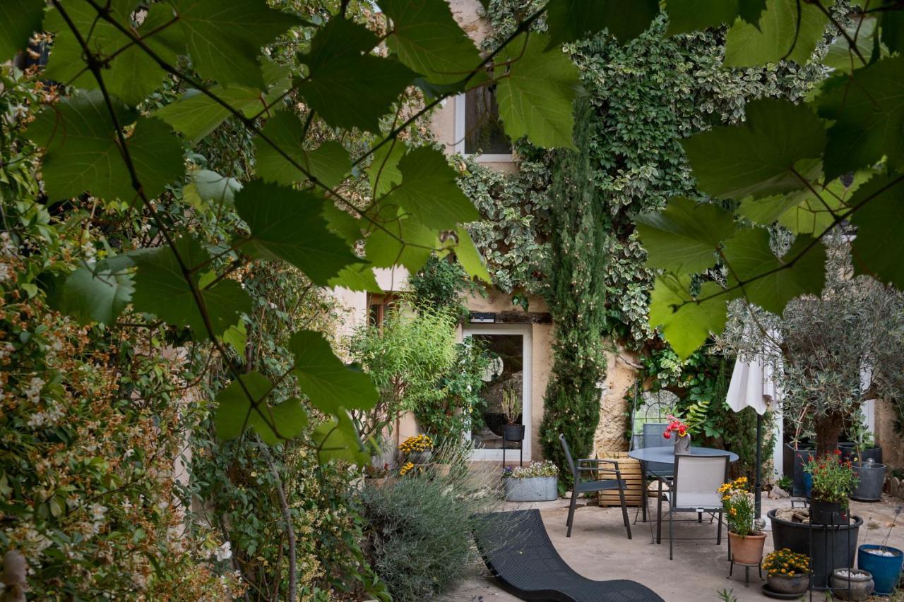 Maison Lou Roucas Bed & Breakfast